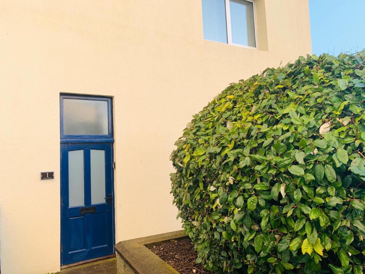 Ferry House Daire Pembroke Dock Dış mekan fotoğraf